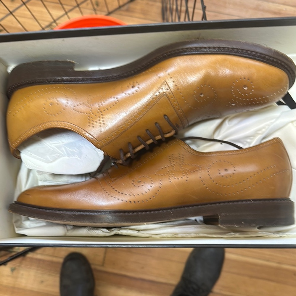 Elegant Tan Leather Men's Dress Shoes